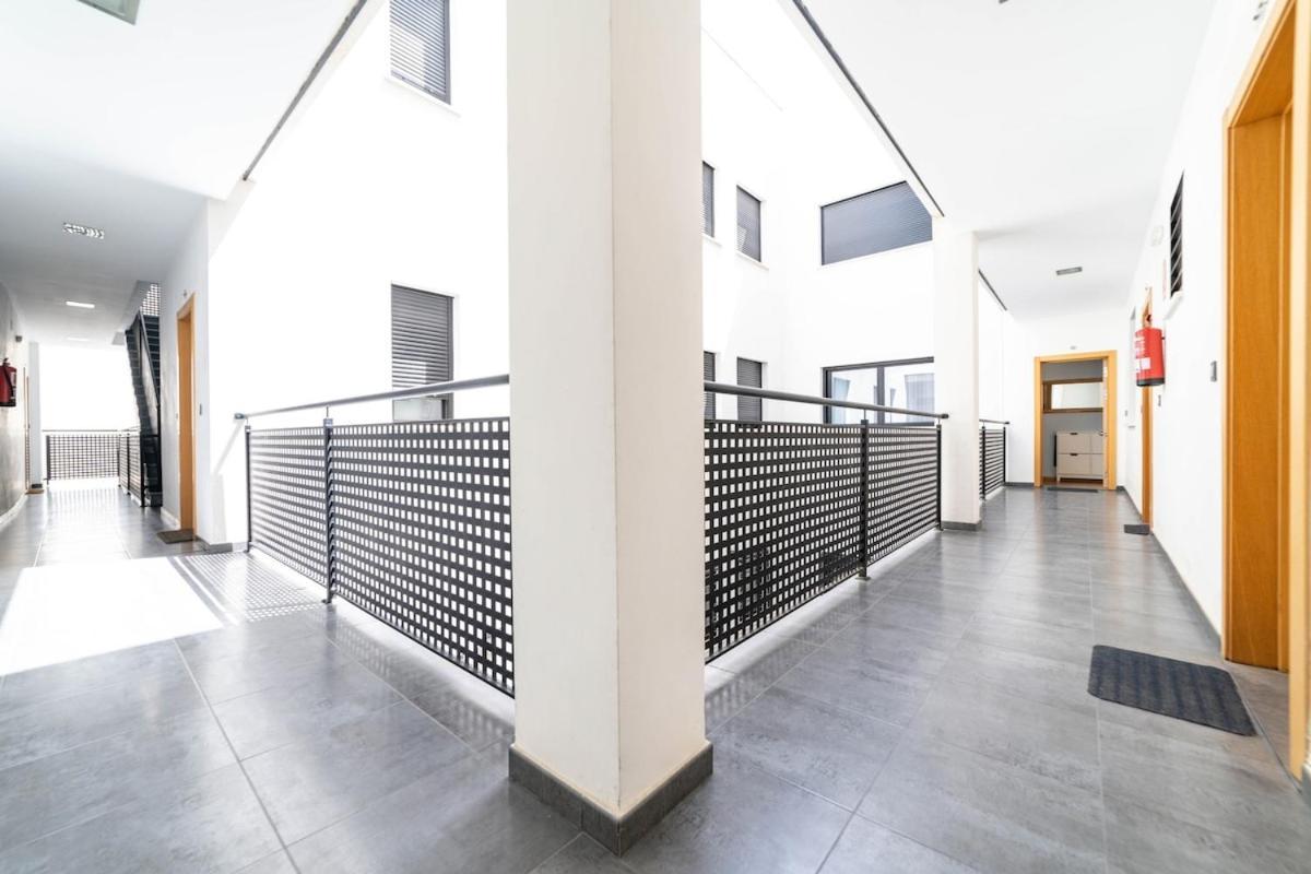 -Malagasunapts- Stylish City Centre Pool&Parking エクステリア 写真