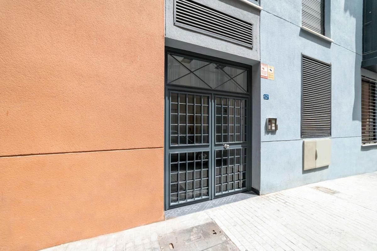 -Malagasunapts- Stylish City Centre Pool&Parking エクステリア 写真